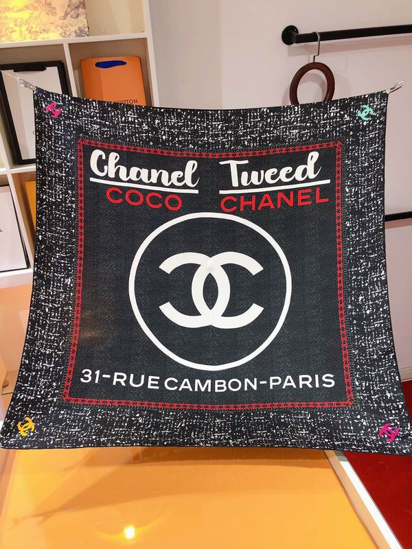 Chanel  silk scarf 90X90cm E11 (27)